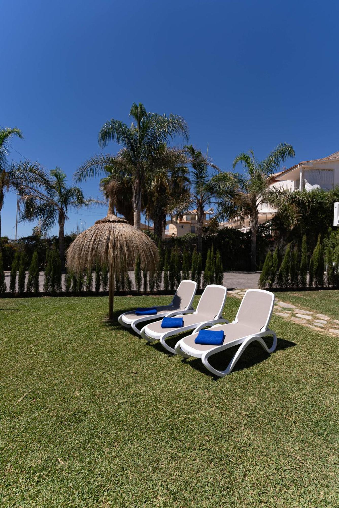 Angeles Beach I By Ele Apartments Velez-Malaga Bagian luar foto